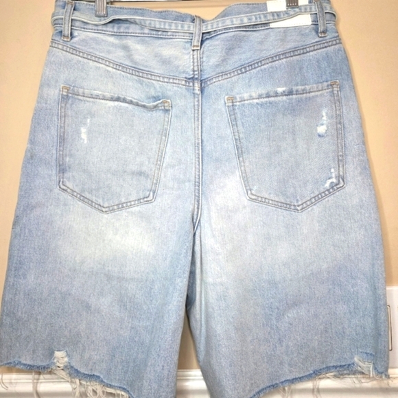 Express  Women's Size 10 90's Baggy Bermuda Shorts Light Blue New No Tag - Picture 5 of 11